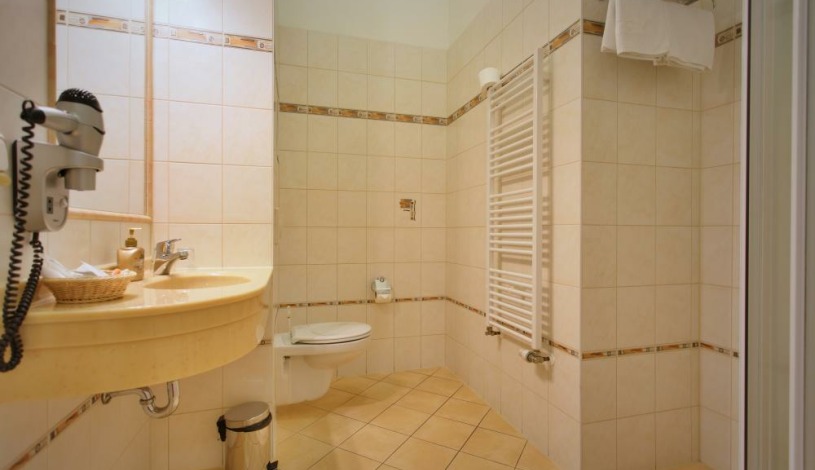 Hotel Ontario garni Karlovy Vary - Dvoulůžkový-APT s přistýlkou